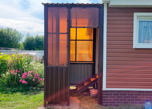 Пристройка к дому на металлическом каркасе