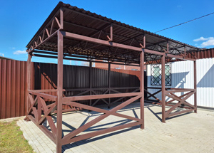 Беседка из металла покрытая профлистом