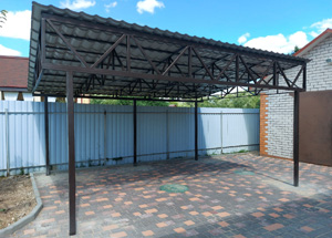 Односкатный навес из металлочерепицы