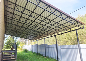 Односкатный навес с примыканием к дому