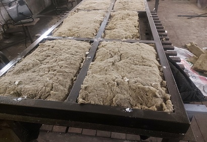 Сварная дверь в квартиру из металла