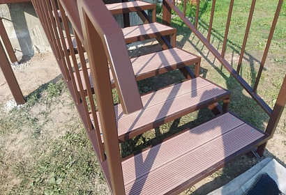 Входная группа для частного дома с ДПК