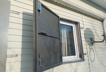 Ставни на окна из листового металла