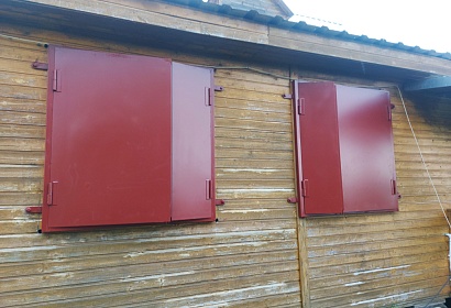Ставни на окна для дачи Ставни на окна для дачи