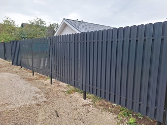 Забор из Металлоштакетника