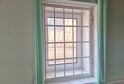 Распашные решётки на окна Распашные решётки на окна