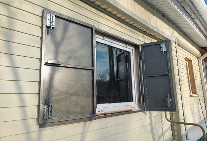 Ставни на окна из листового металла