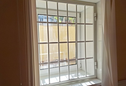 Распашные решётки на окна Распашные решётки на окна