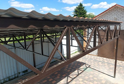 Односкатный навес из металлочерепицы