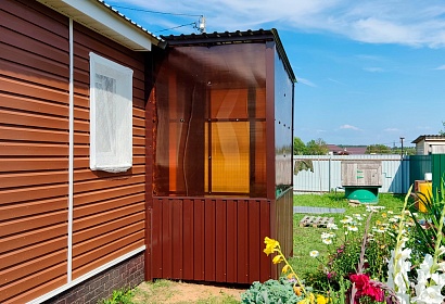 Пристройка к дому на металлическом каркасе Пристройка к дому на металлическом каркасе