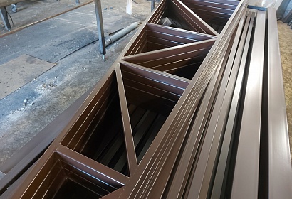 Двухскатный навес c ассиметричной крышей