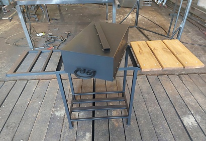 Мангал сварной из металла Мангал сварной из металла