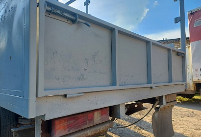 Грузовая платформа под тент со сдвижной крышей Грузовая платформа под тент со сдвижной крышей