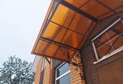 Козырёк для частного дома Козырёк для частного дома