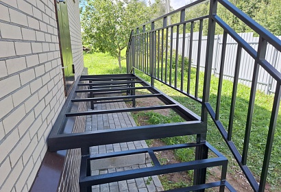 Металлический каркас для входной группы Металлический каркас для входной группы