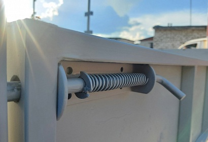 Грузовая платформа под тент со сдвижной крышей Грузовая платформа под тент со сдвижной крышей