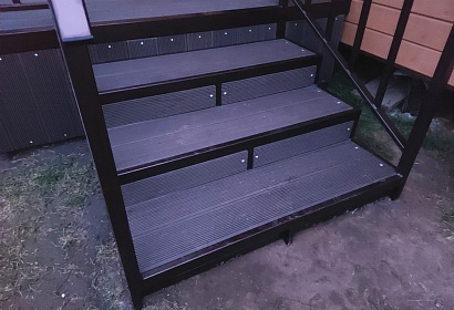 Входная группа с обшивкой ДПК