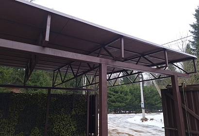 Односкатный навес с гибкой черепицей Односкатный навес с гибкой черепицей