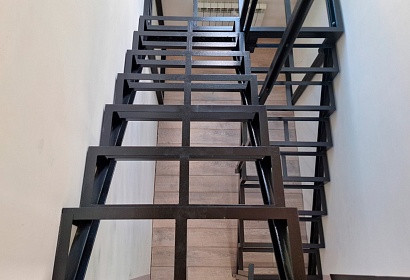 Сборная сварная металлическая лестница Сборная сварная металлическая лестница