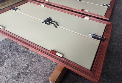 Ставни с деревянными наличниками