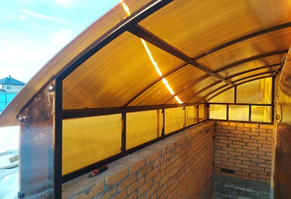 Навес над подвалом из поликарбоната Навес над подвалом из поликарбоната