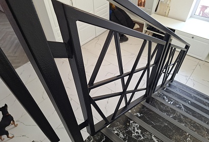 Перила для лестницы на второй этаж Перила для лестницы на второй этаж