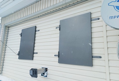 Ставни на окна из листового металла