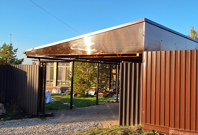 Навес для машины с мягкой кровлей