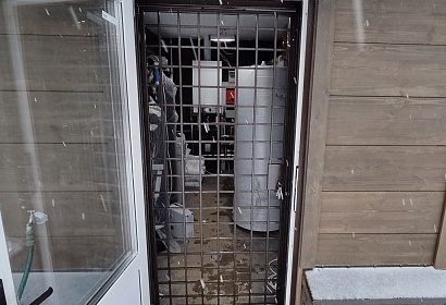 Сварная решётка и решётчатые двери Сварная решётка и решётчатые двери