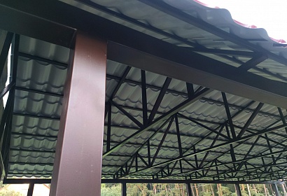 Двухскатный навес c ассиметричной крышей