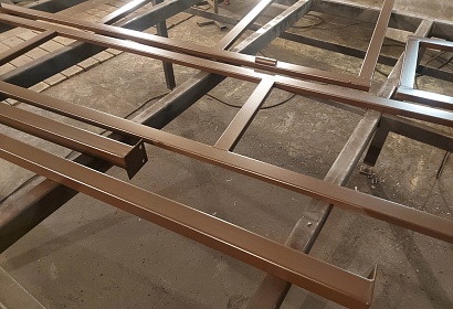 Навес над подвалом из поликарбоната Навес над подвалом из поликарбоната