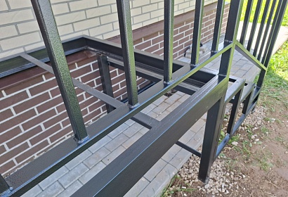 Металлический каркас для входной группы Металлический каркас для входной группы