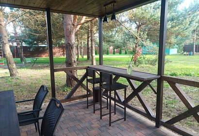 Беседка с покрытием из гибкой черепицы