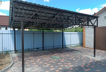 Односкатный навес из металлочерепицы