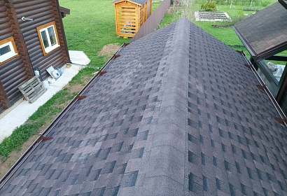 Двухскатный навес с гибкой черепицей