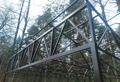 Навес с покрытием из профильного листа