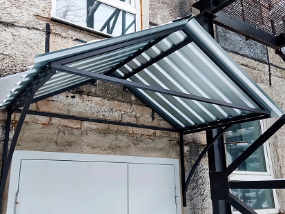 Козырёк из Профлиста