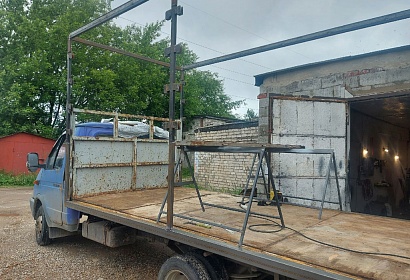 Грузовая платформа под тент со сдвижной крышей Грузовая платформа под тент со сдвижной крышей