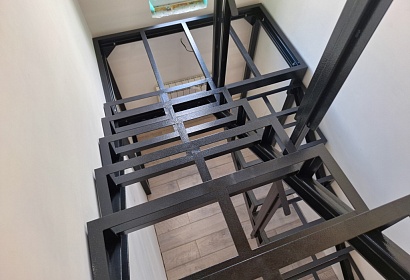 Сборная сварная металлическая лестница Сборная сварная металлическая лестница