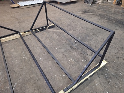 Полка под колёса в гараж