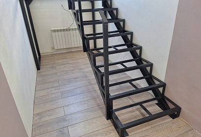 Сборная сварная металлическая лестница Сборная сварная металлическая лестница